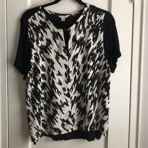 Black and white Calvin Klein Tee